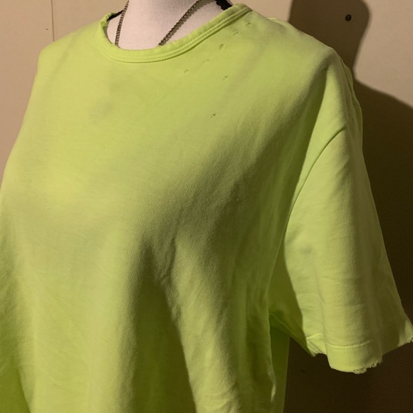 Forever 21 Mens Neon Green Distressed Tee - Picture 3 of 8